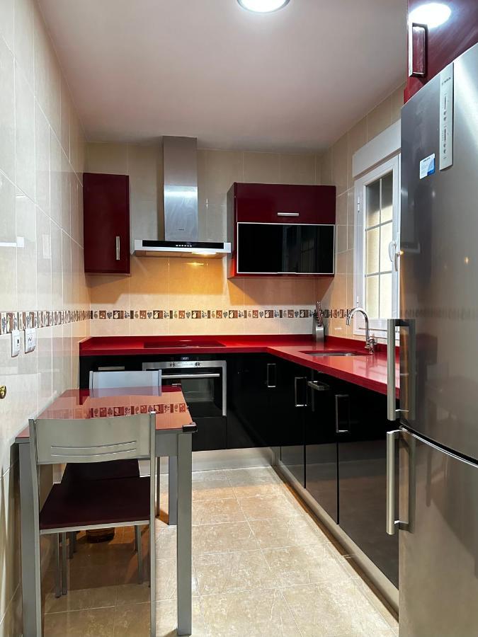 מאלגה Taro Beach Home מראה חיצוני תמונה