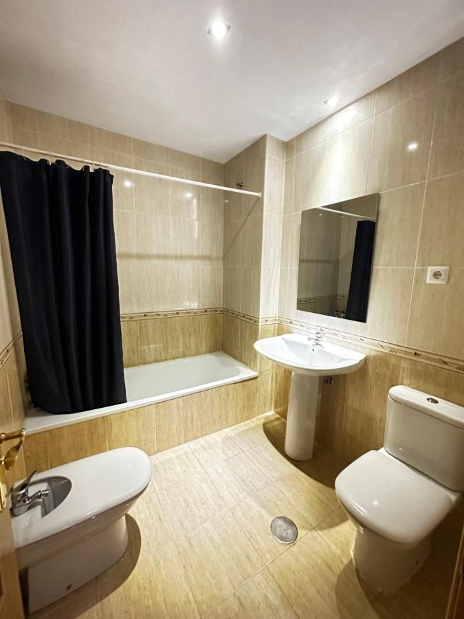 מאלגה Taro Beach Home מראה חיצוני תמונה